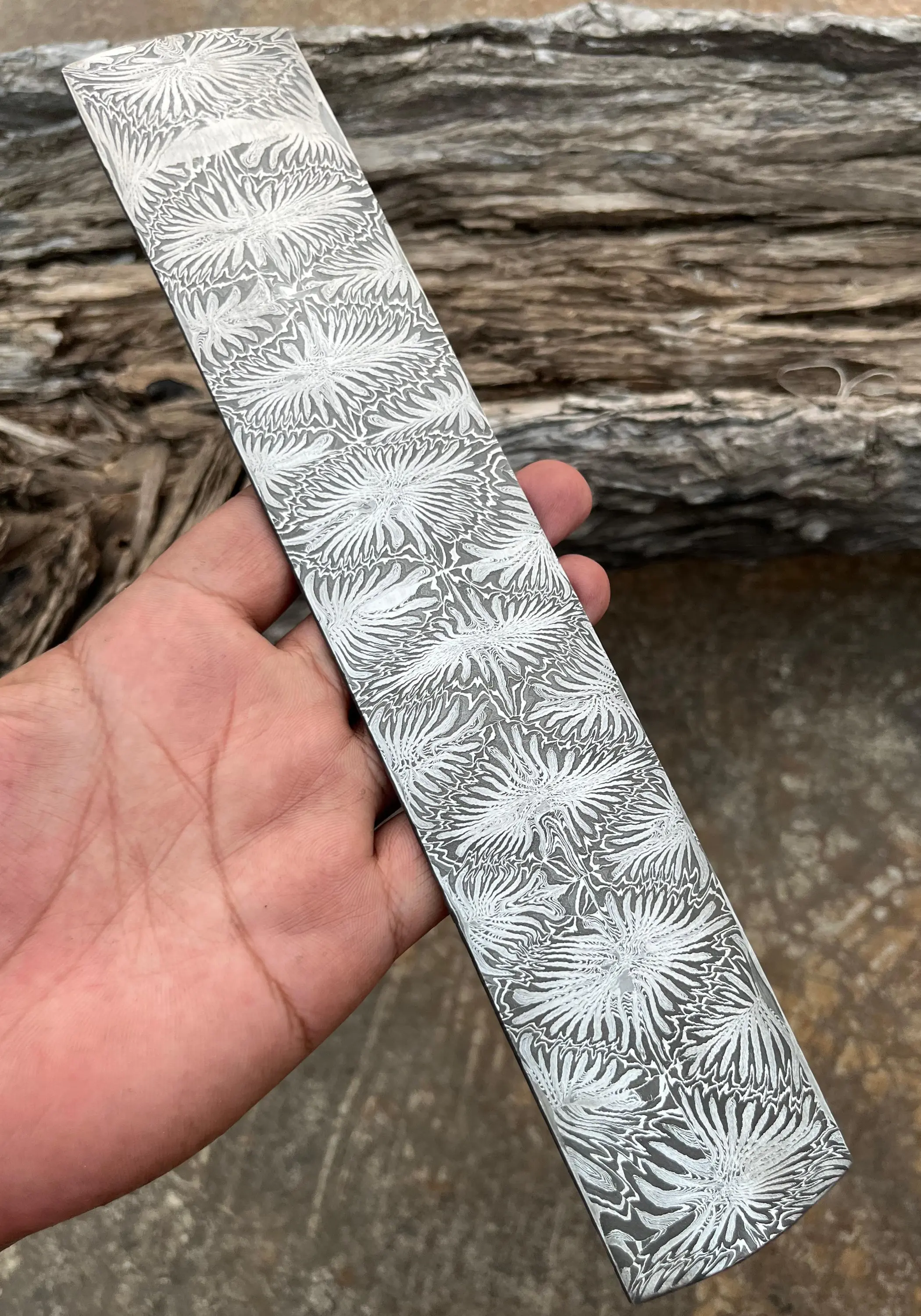 Floral Mosaic Damascus Bar (280×50×3–4 mm) – 1095 & 15N20 Knife Making Billet
